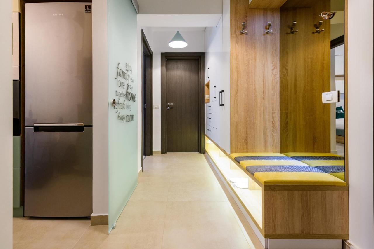 Smart Concept Living Plaza Apartment Bukares Bagian luar foto